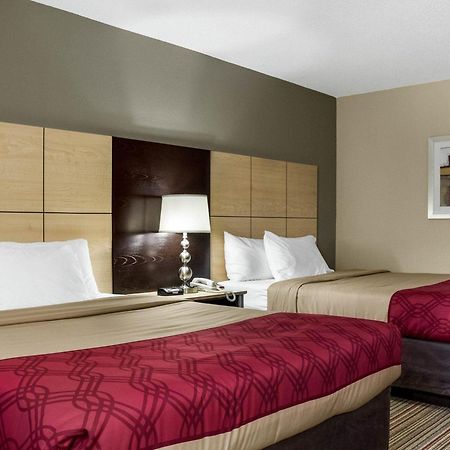 Econo Lodge Гранд-Форкс Екстер'єр фото